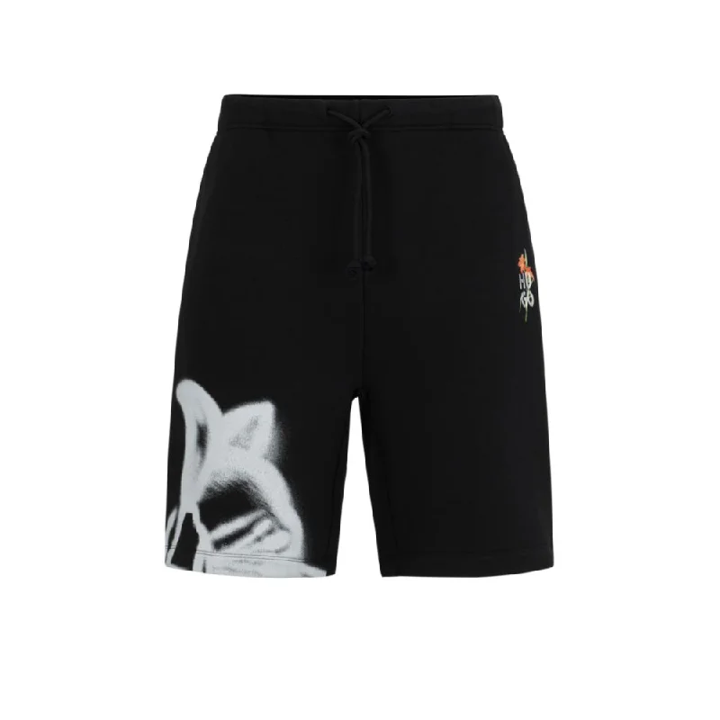 Luxurious fabrics and modern designs for women   Relaxed-fit shorts with floral artwork