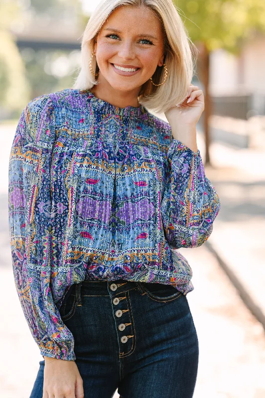 Chic, modern looks for the stylish woman Skies are Blue: The Right Way Lavender Purple Abstract Blouse Chic, modern looks for the stylish woman Skies are Blue: The Right Way Lavender Purple Abstract Blouse