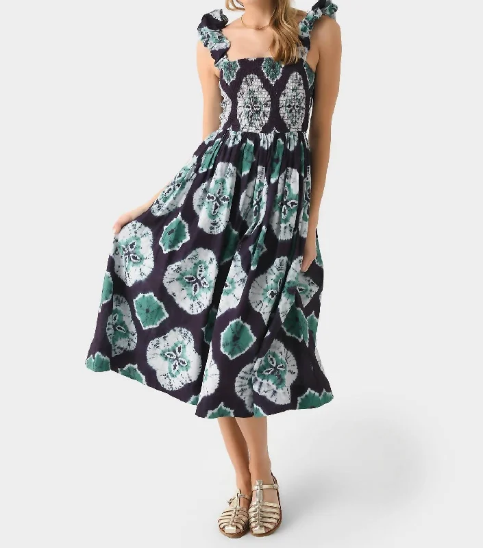 Feminine and fashionable clothing for every wardrobe   Aveline Dress In Teal